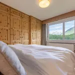 Cosy Facing Piz Rosatsch Apartment St. Moritz